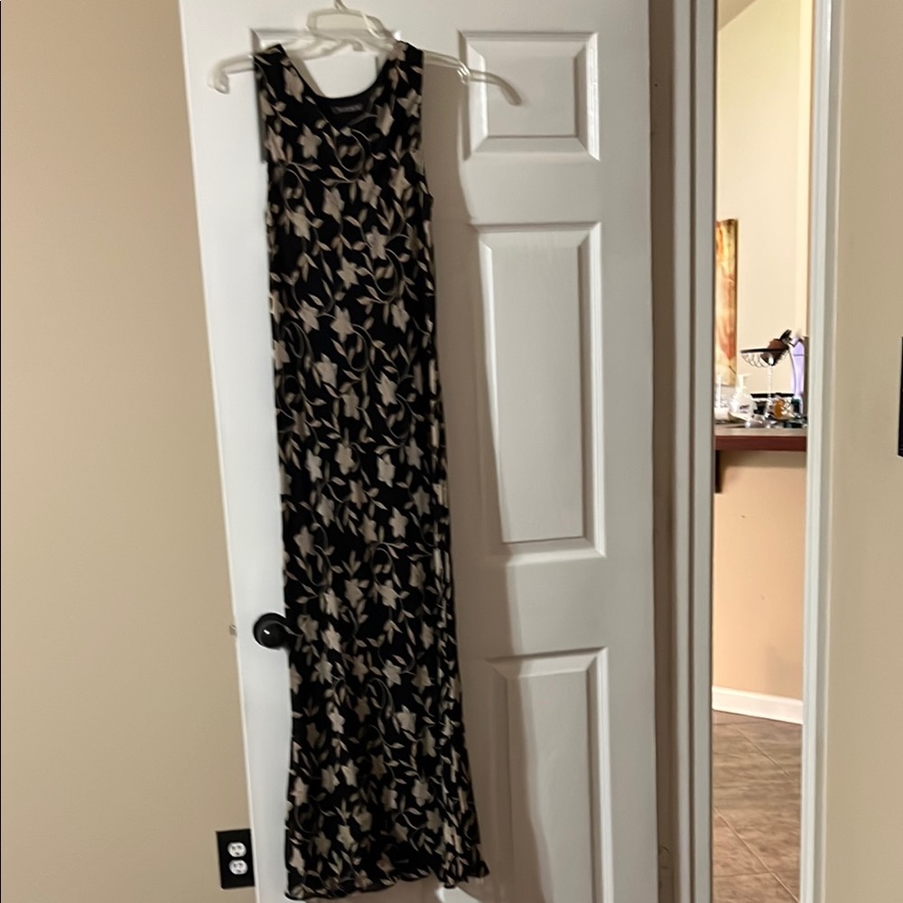 Elegant Black and Cream Floral Dress